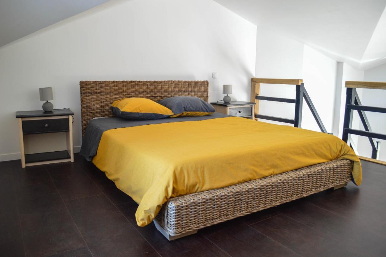 Grande Chambre D'Hote Les Chats-Pitres Bed and Breakfast La Rochette  Eksteriør billede